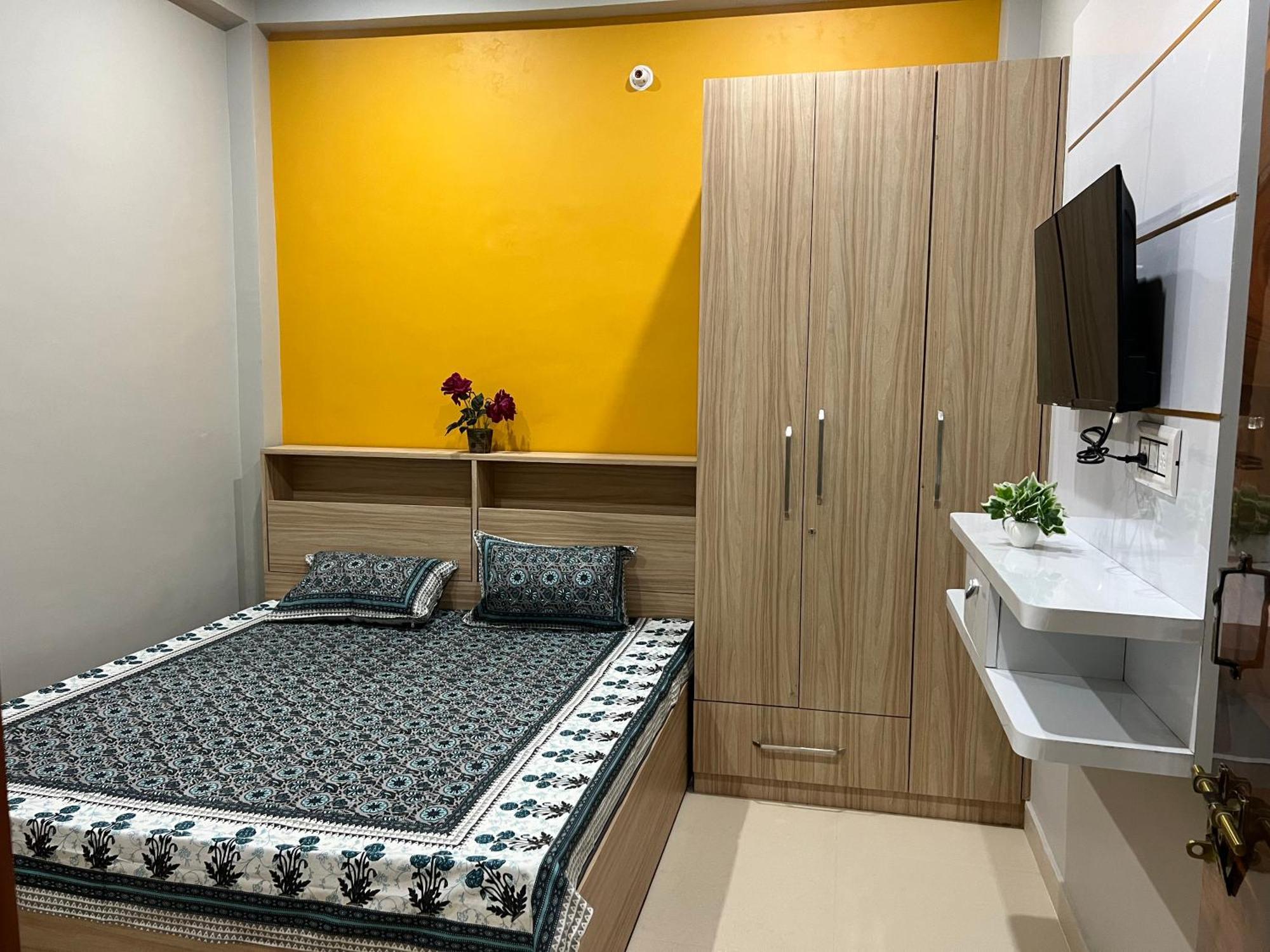 Sg Home Stay Ayodhya Exterior foto